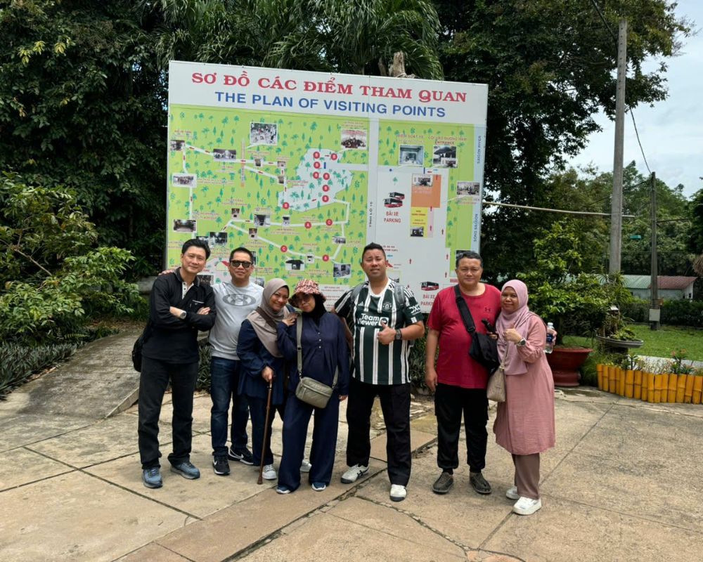 Visit Cu Chi Tunnels - Muslim tour