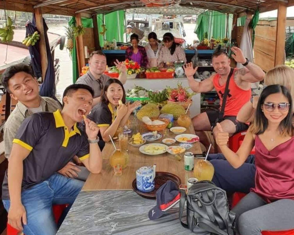 Cai Be floating Market