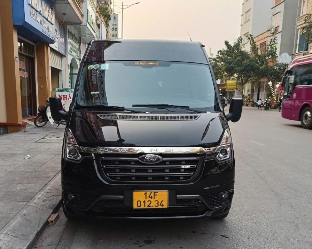 Our limousine from Hanoi to Halong