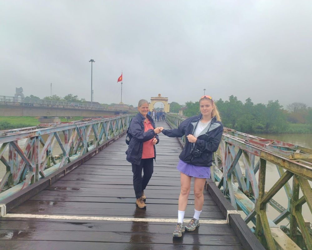 Hien Luong Bridge