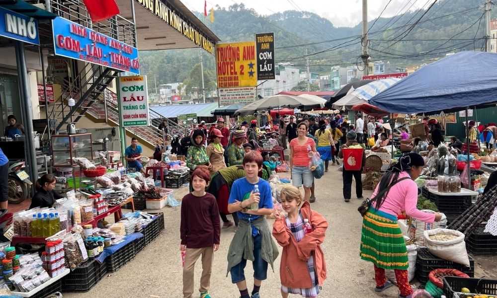 Sapa market