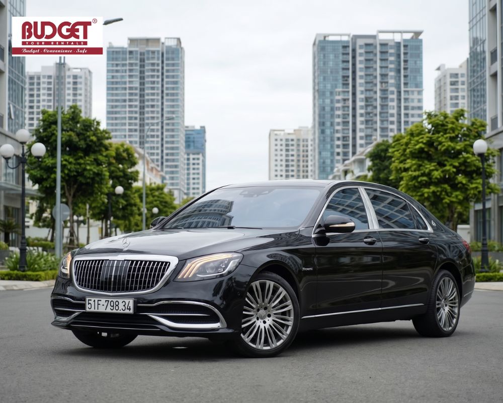 Black-Mercedes-Maybach-luxury-sedan-available-for-VIP-executive-transfers-and-premium-rentals-in-Ho-Chi-Minh-City