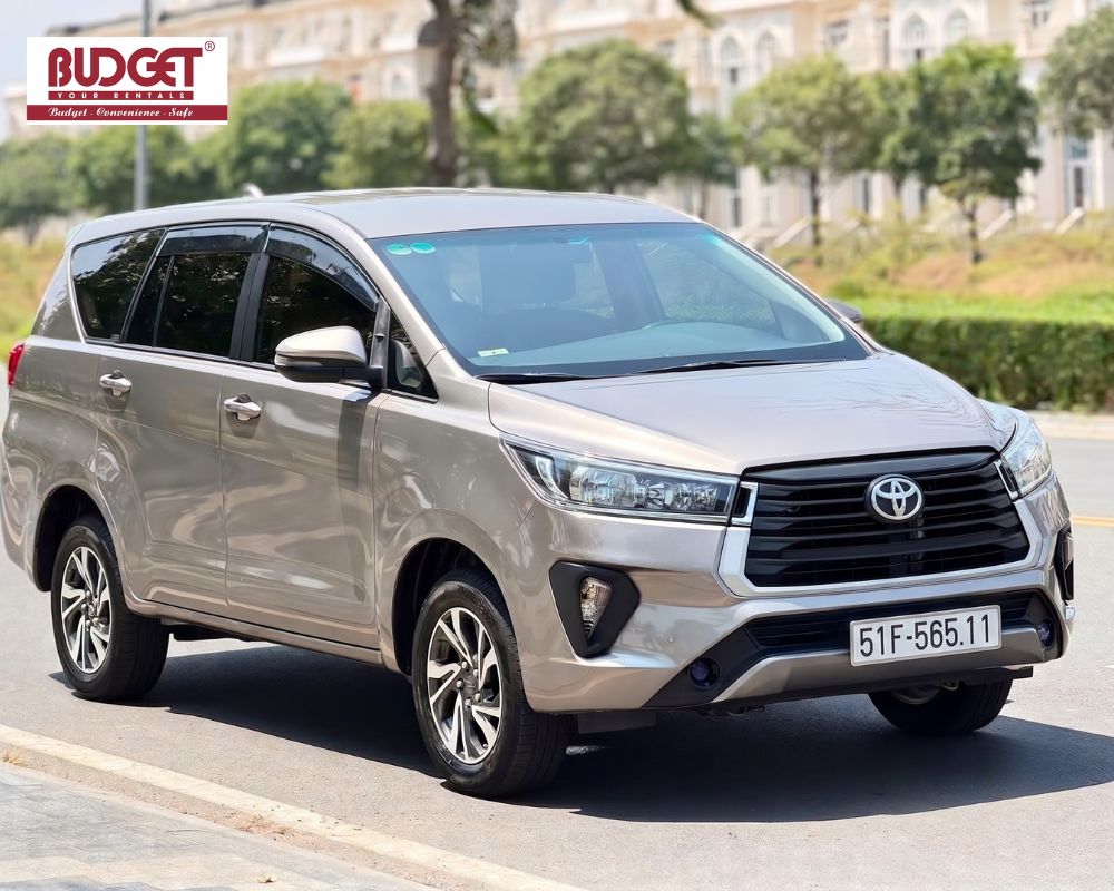 Bronze-7-seater-Toyota-Innova