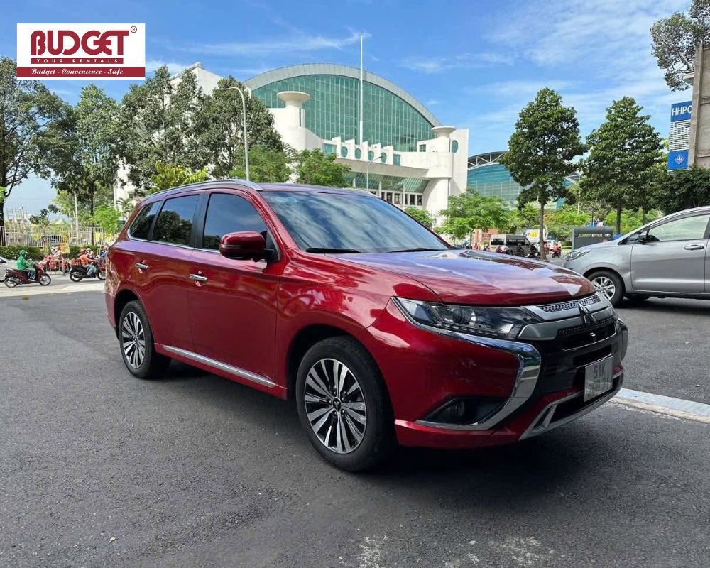 Hiring-a-private-Mitsubishi-Outlander