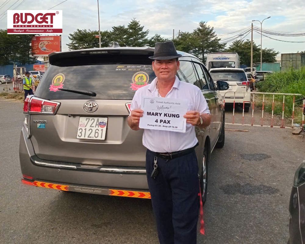Our-driver-holding-a-welcome-sign-for-4-passengers-at-Phu-My-Port_1