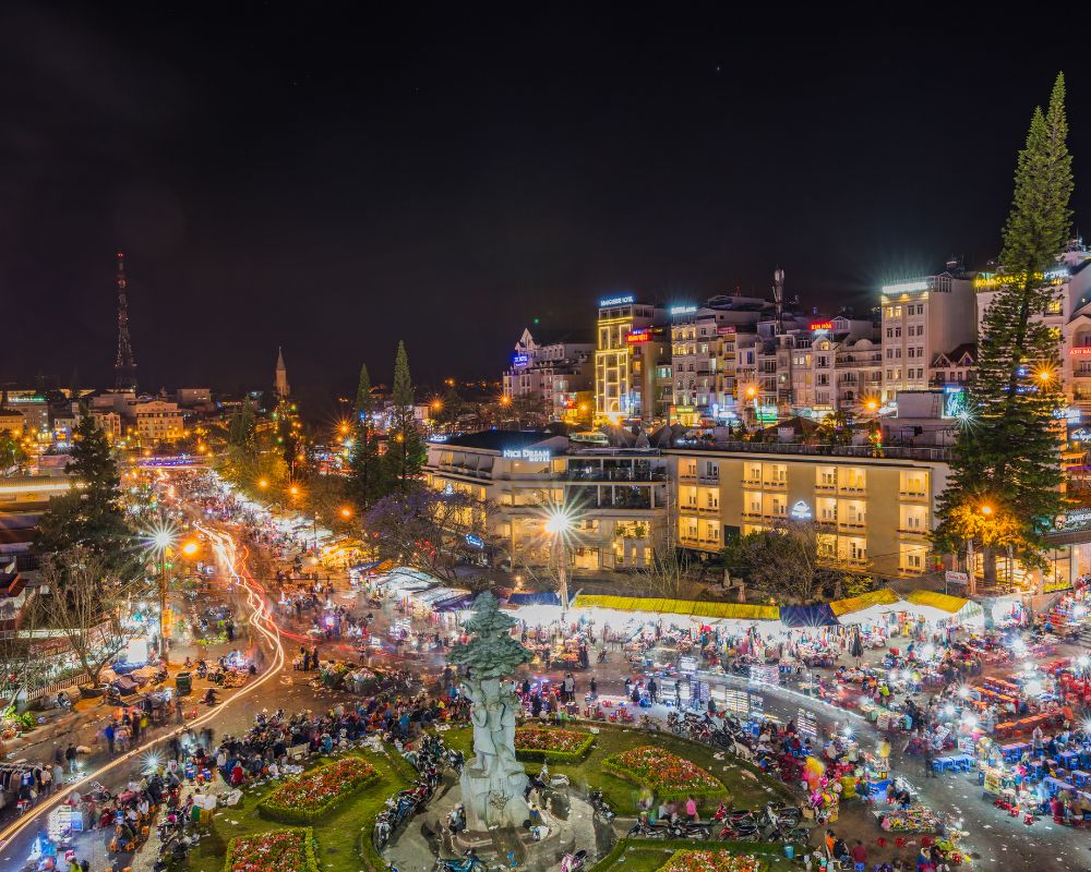 Dalat at night