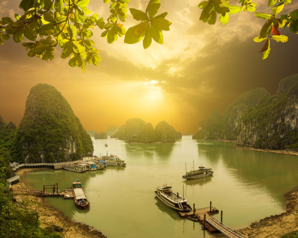 Halong-Bay