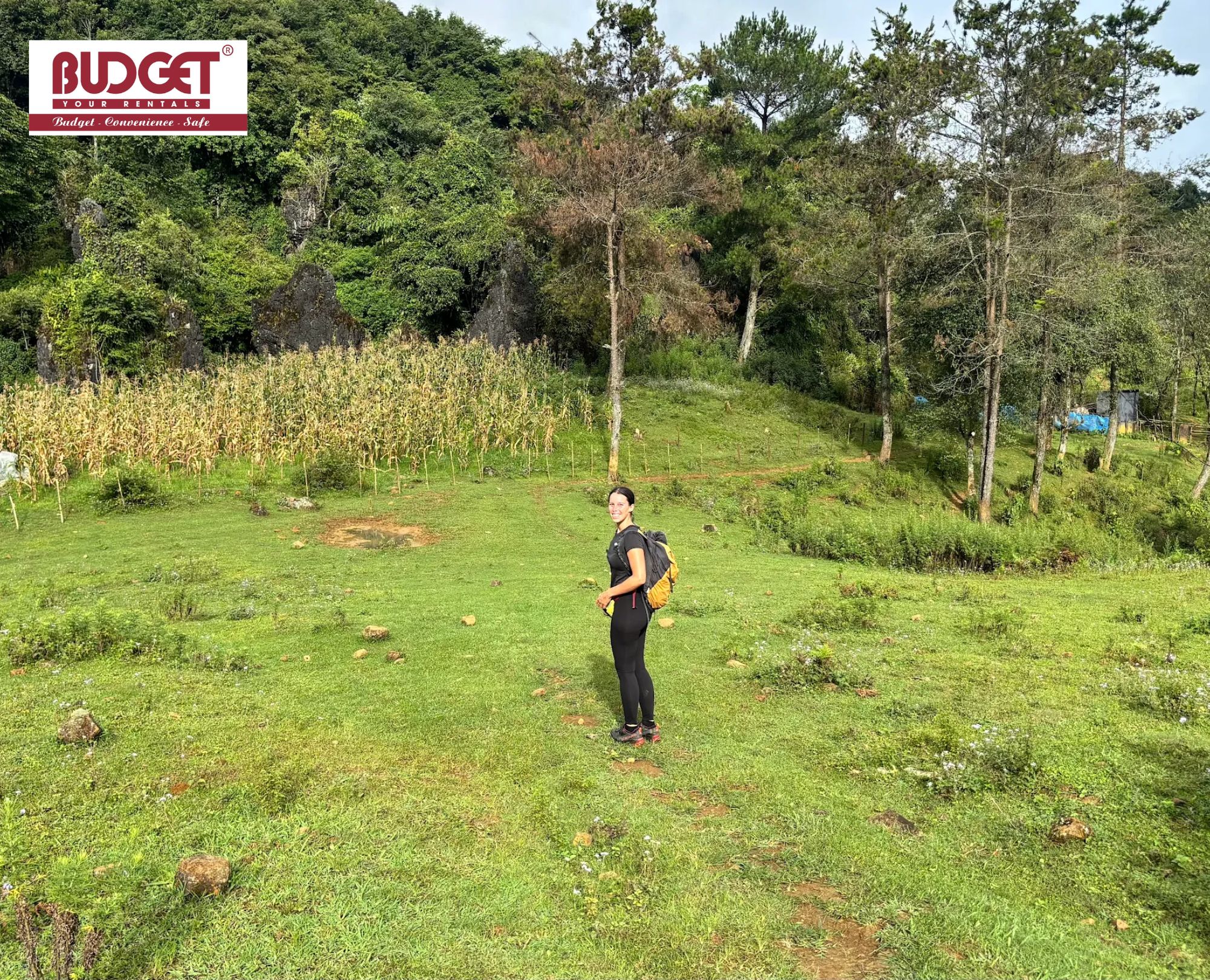 Solo-traveler-with-a-backpack-in-the-green-fields-of-Ham-Rong-mountain