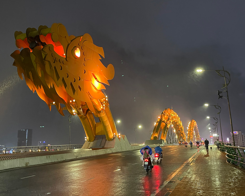 How-to-get-to-Dragon-Bridge-Da-Nang