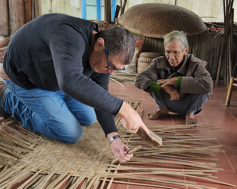 The-unique-beauty-of-Kim-Bong-Carpentry-Village-s-wooden-products