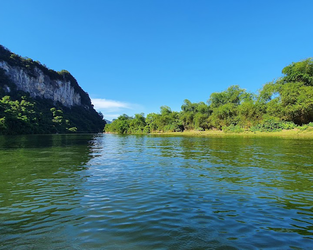 The-Giang-River-in-Pu-Mat