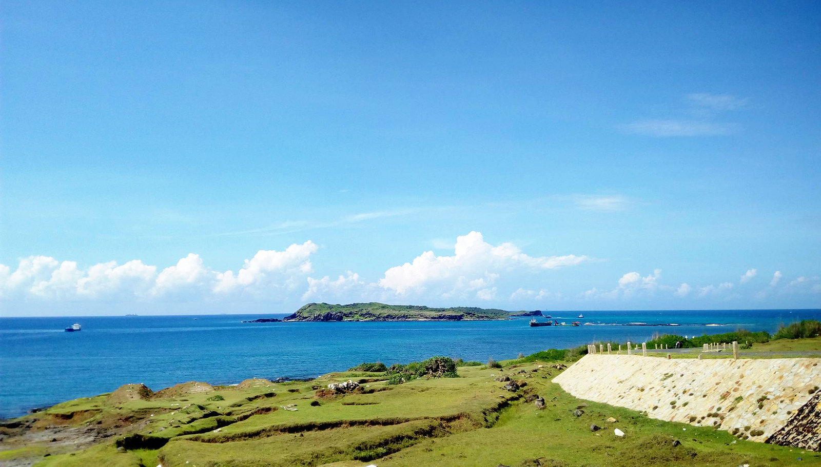 all-you-need-to-know-about-phu-quy-island-vietnam-1