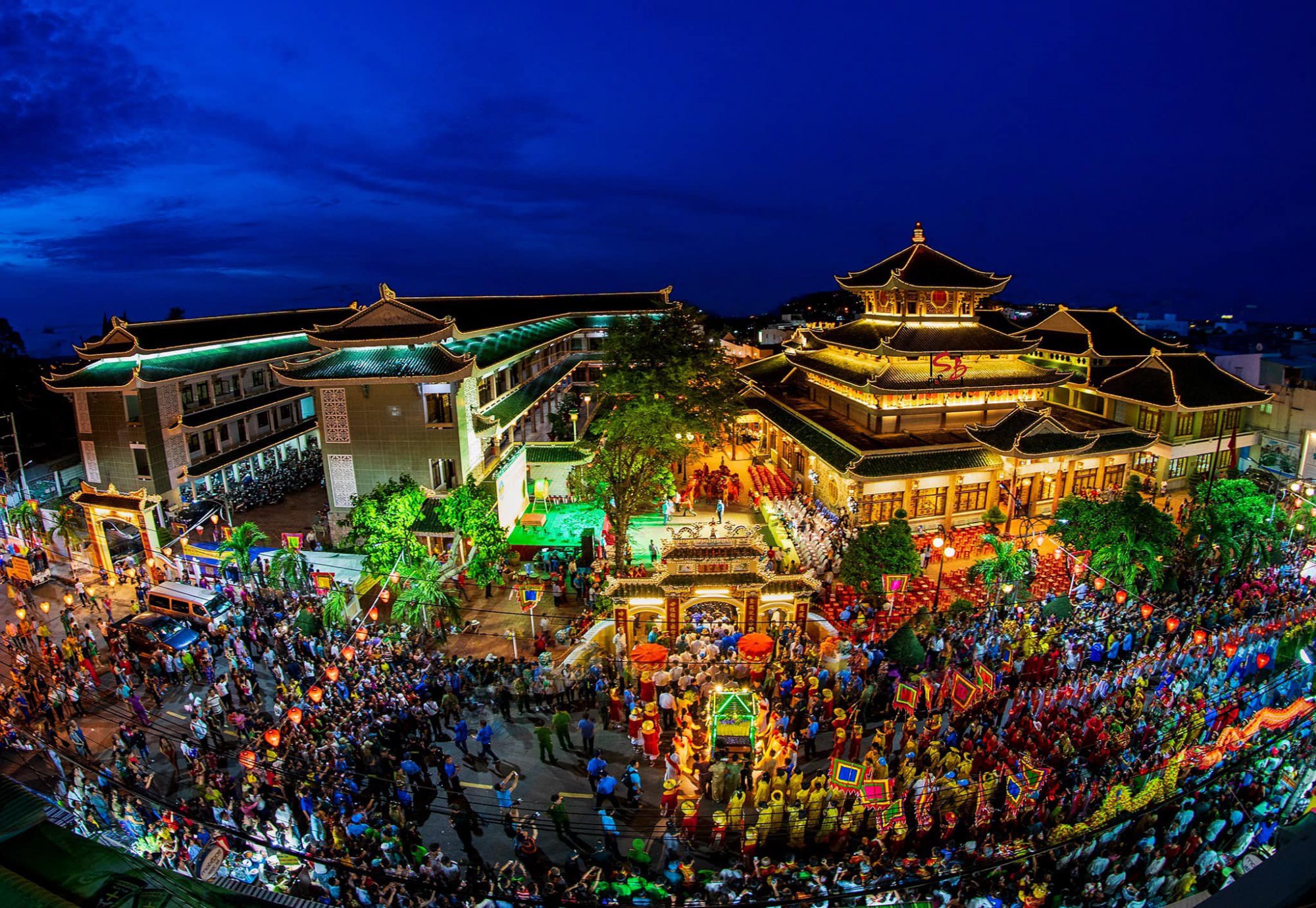 Ba Chua Xu Temple at night from the top view