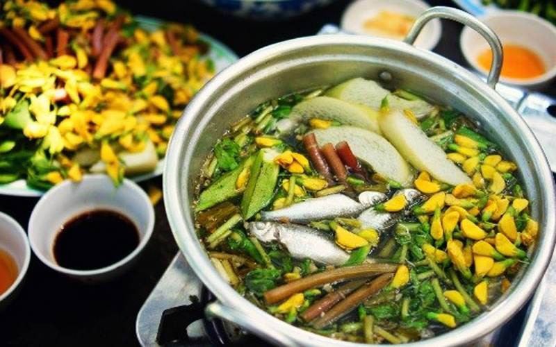 best-food-in-can-tho-lau-mam-fermented-fish-hotpot-2