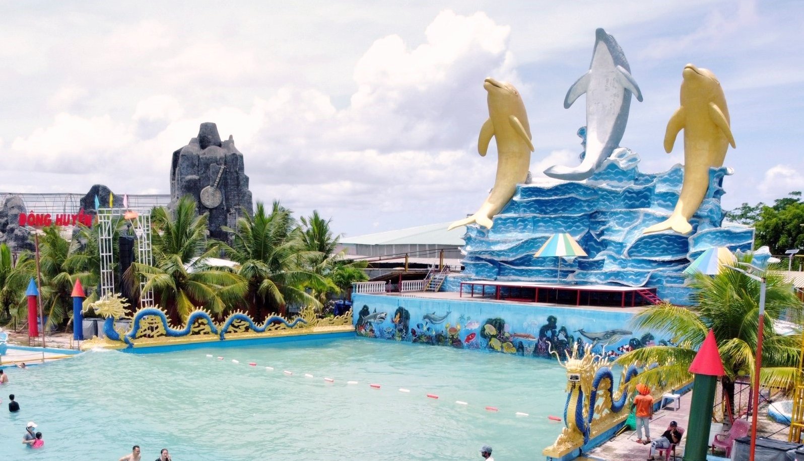 A view of Nha Mat Amusement Park in Bac Lieu