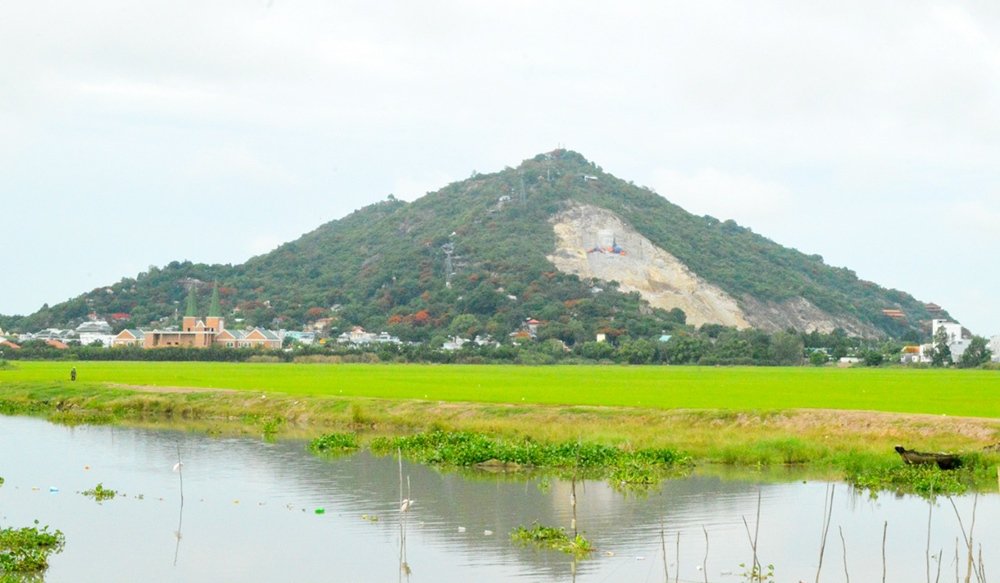 Picturesque scenery of Sam Mountain