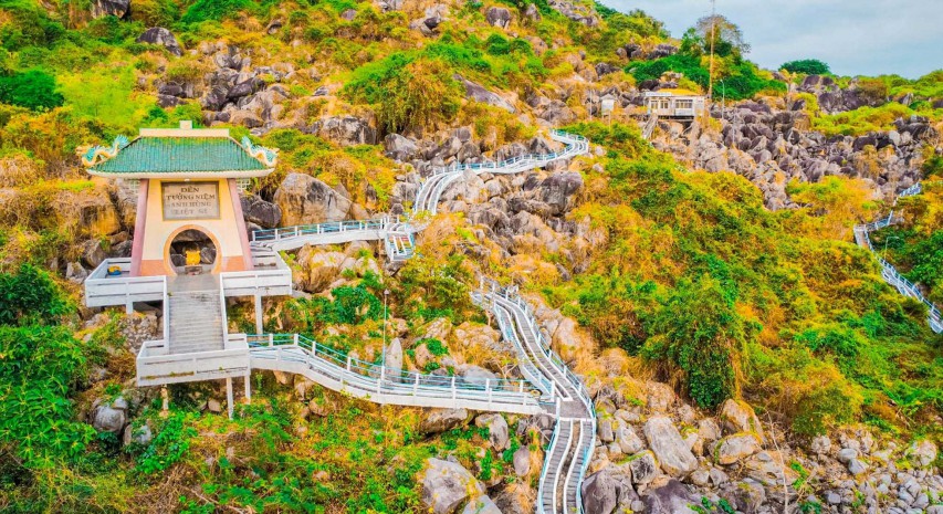 Tuc Dup Hill - A Secret Gem in An Giang You Must Explore