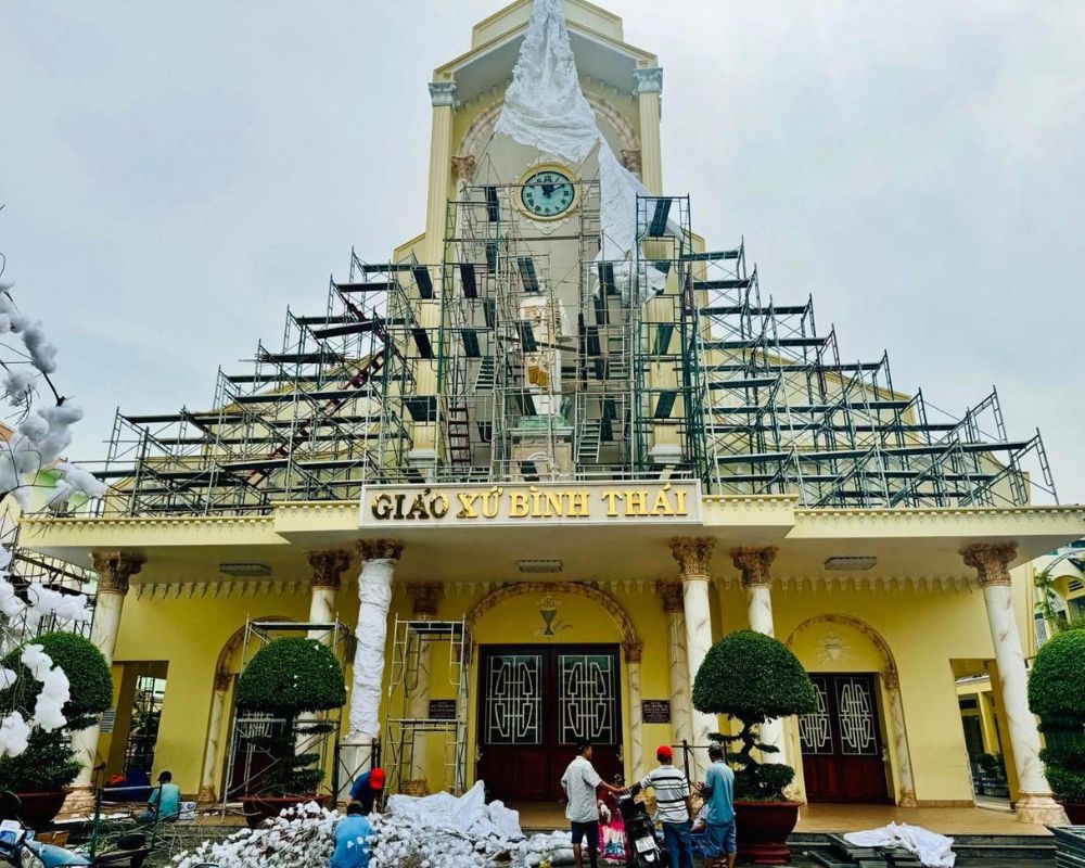 Binh Thai Church prepare for Noel day