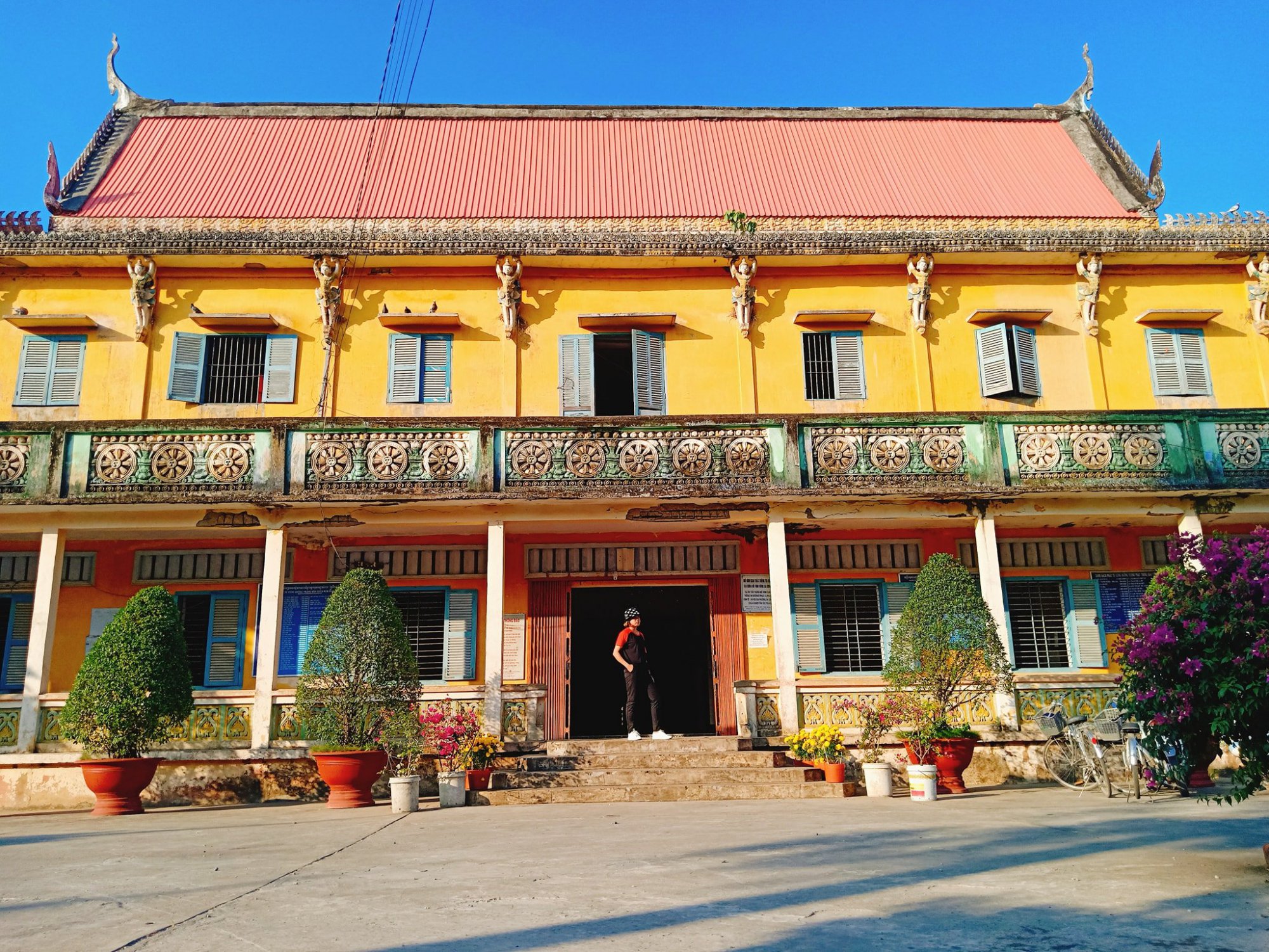 The old Sala of the pagoda still retains its ancient features over time