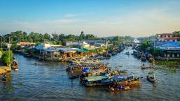 Ca Mau Floating Market - Everything You Need To Know