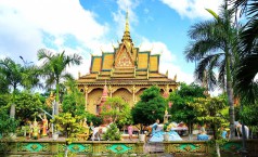 Monivongsa Bopharam Pagoda in Ca Mau - Unique Temple To Explore