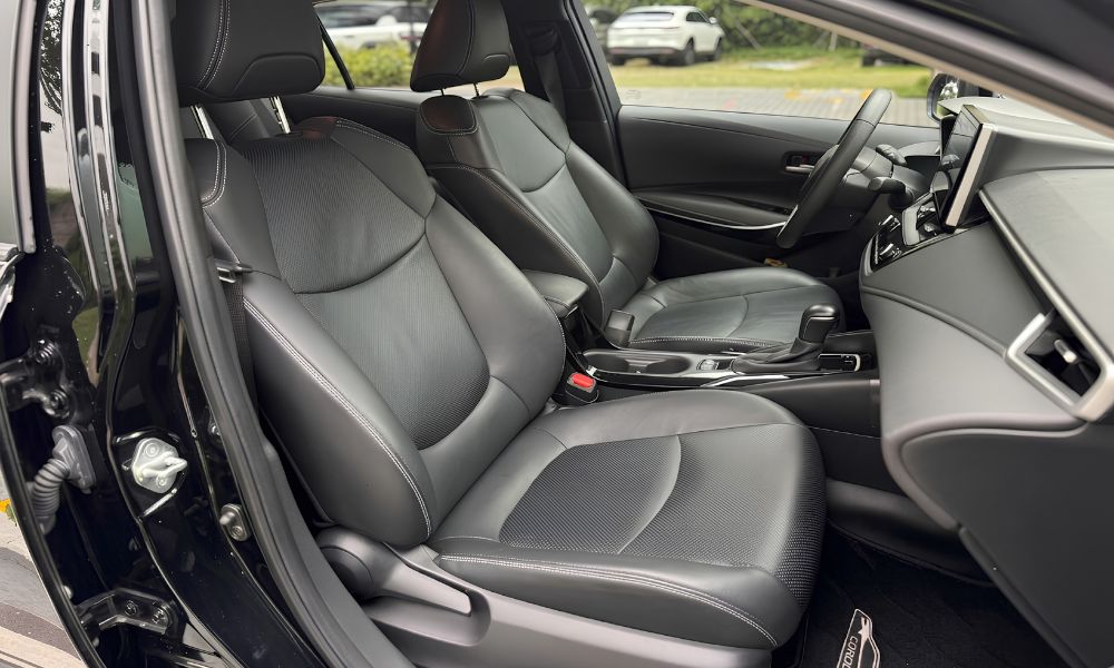 Cabin-Toyota-Altis