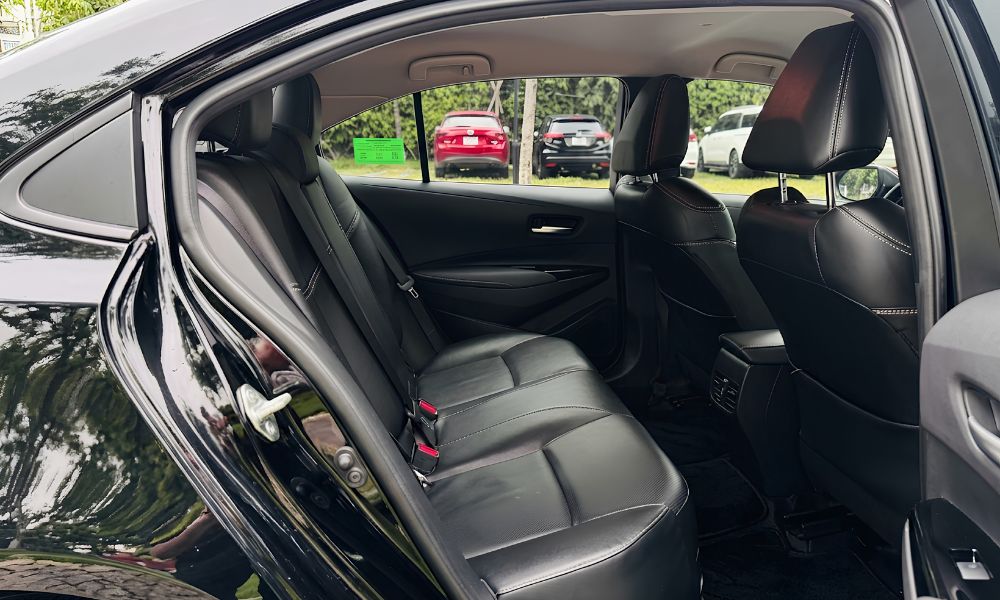 Interior-Toyota-Altis