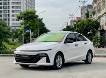 4 Sedan Hyundai Accent