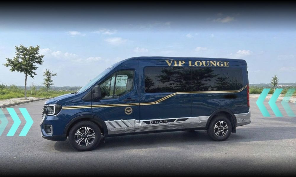 Blue-DCar-VIP-Lounge