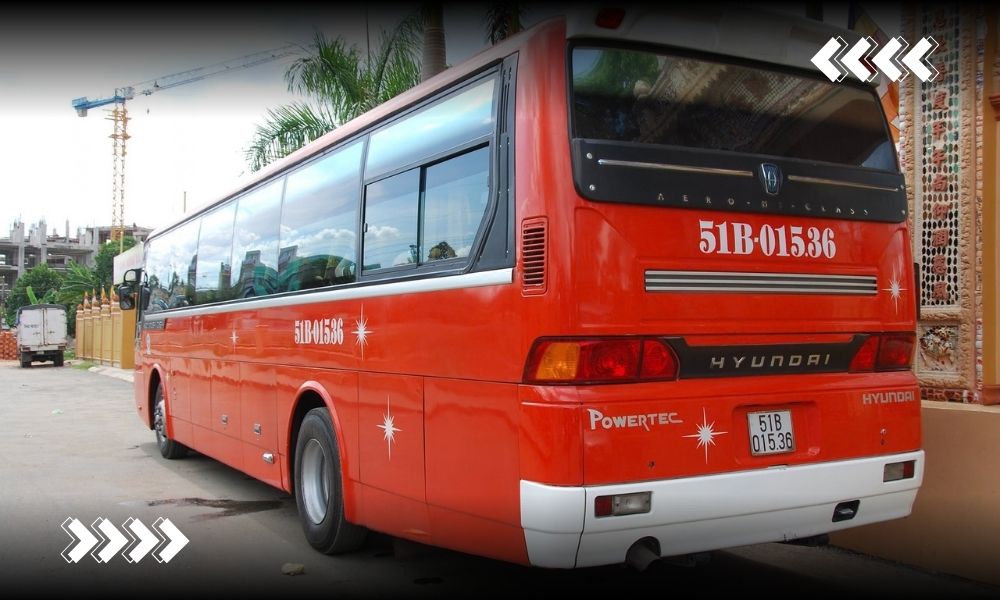 behind-Hyundai-Aero-Hi-Class
